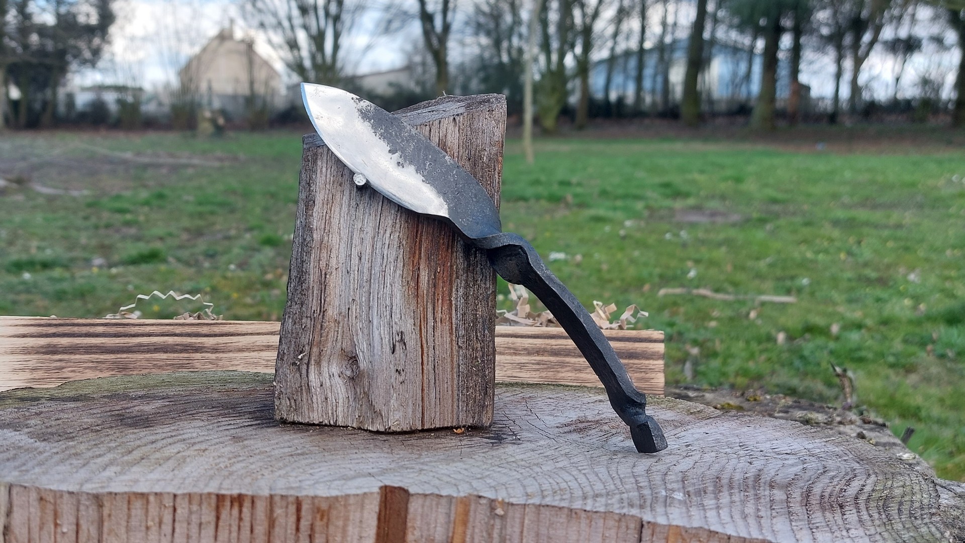 Couteau Forgé Brut 